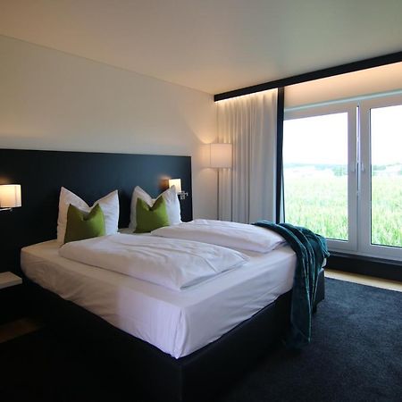 Me Hotel By Wmm Hotels Meitingen エクステリア 写真
