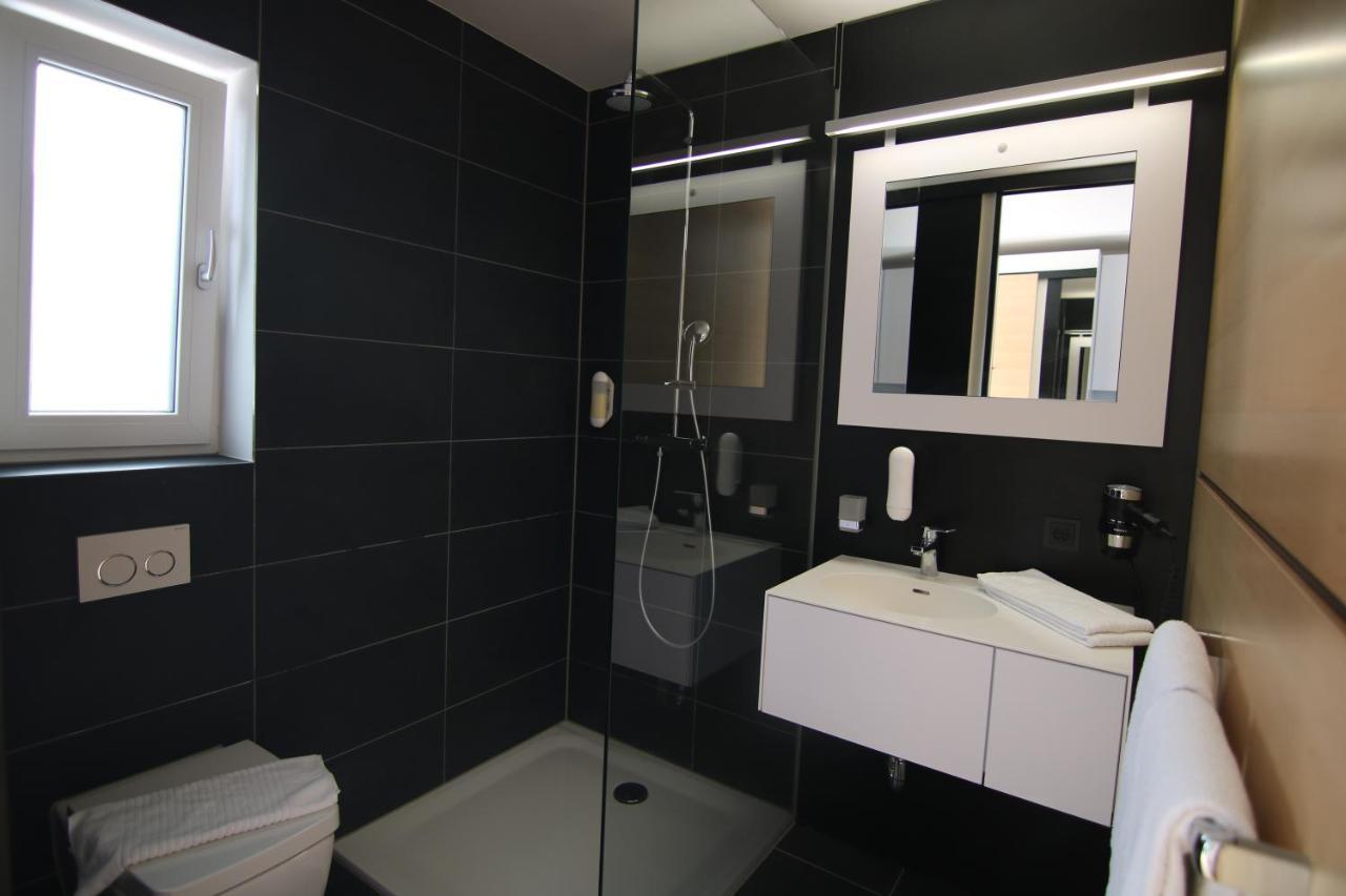 Me Hotel By Wmm Hotels Meitingen エクステリア 写真